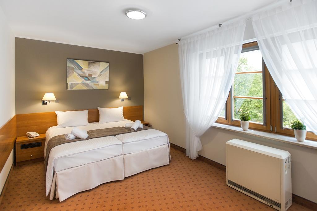 Hotel Debowa Gora Active & Spa Lack  Ngoại thất bức ảnh